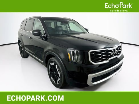 Used 2025 Kia Telluride S FWD image 1