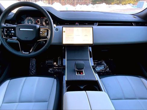 Used 2026 Land Rover Range Rover Evoque Dynamic SE image 15