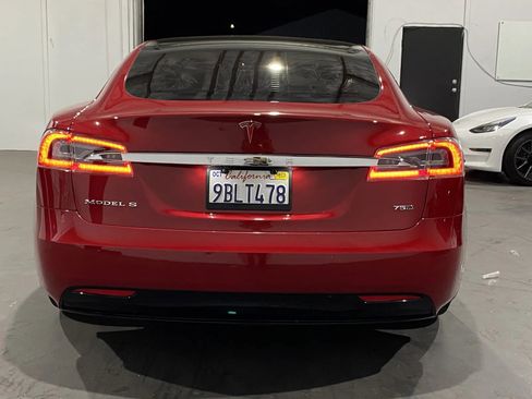 Used 2018 Tesla Model S AWD image 3