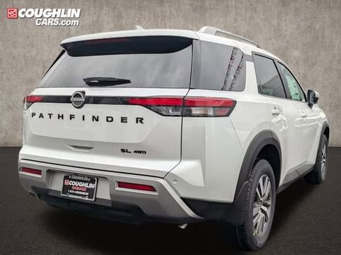 New 2025 Nissan Pathfinder SL w/ Black Appearance Package image 8