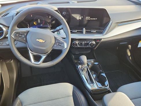 New 2026 Chevrolet Trax LT w/ Driver Confidence Package FWD image 10