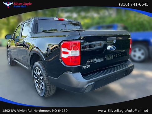 Used 2022 Ford Maverick Lariat FWD image 6