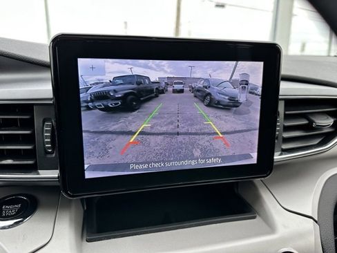 Used 2023 Ford Explorer XLT w/ Equipment Group 202A image 21