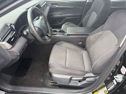Used 2025 Toyota Camry LE FWD image 19