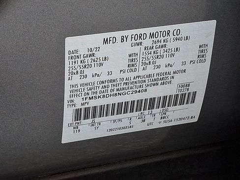 Used 2022 Ford Explorer XLT w/ Equipment Group 202A AWD/4WD image 27