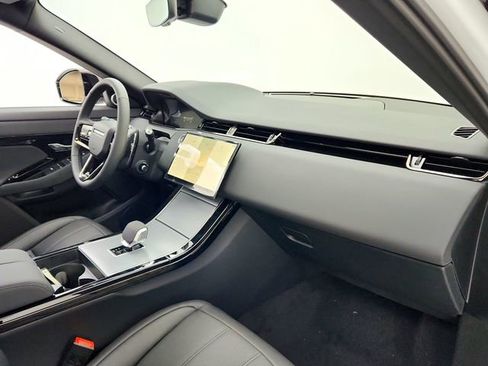 Certified 2025 Land Rover Range Rover Evoque S image 17