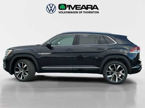 New 2026 Volkswagen Atlas Cross Sport SEL Premium R-Line image 2