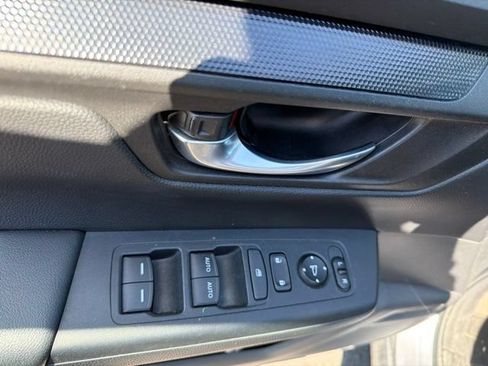 Used 2023 Honda CR-V Sport image 9