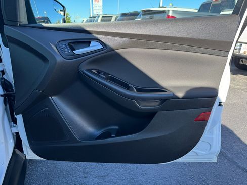 Used 2016 Ford Focus SE image 19