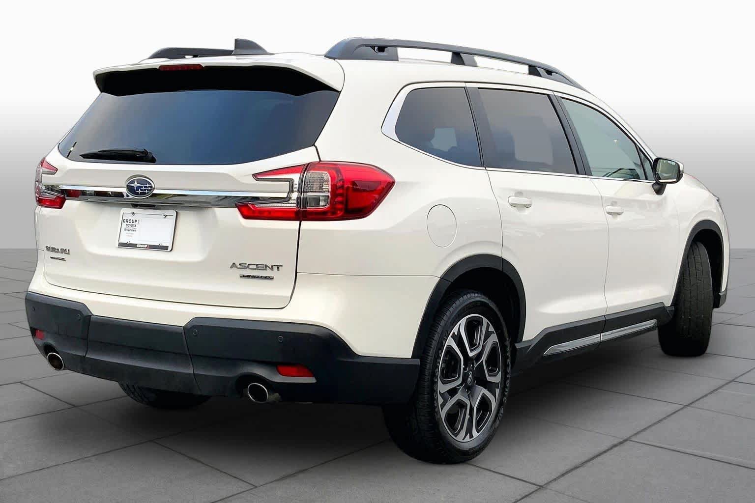 Used 2023 Subaru Ascent Limited AWD/4WD image 12