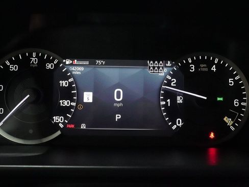 Used 2023 Land Rover Defender 130 X-Dynamic SE AWD/4WD image 15