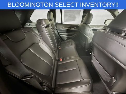 New 2025 Jeep Grand Cherokee Limited image 27