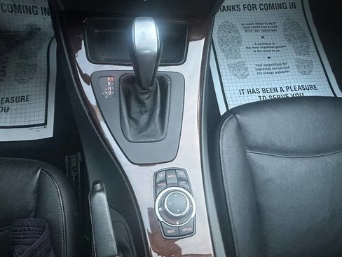 Used 2011 BMW 328i xDrive Sedan w/ Premium Pkg image 18