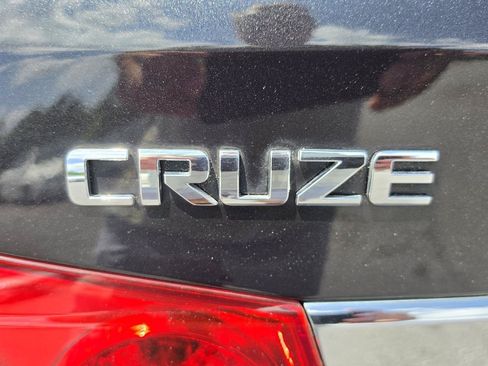 Used 2014 Chevrolet Cruze LT FWD image 23