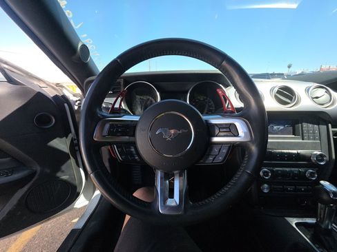 Used 2019 Ford Mustang GT RWD image 10