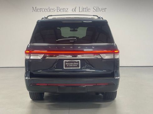 Used 2022 Lincoln Navigator Reserve AWD/4WD image 4