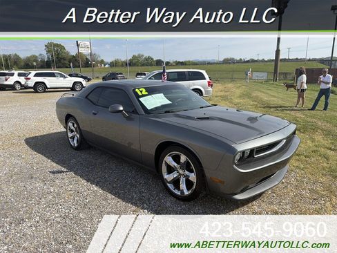 Used 2012 Dodge Challenger R/T w/ Electronics Convenience Group image 2