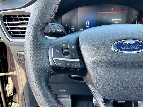 Certified 2024 Ford Escape ST-Line w/ Tech Pack #1 image 16