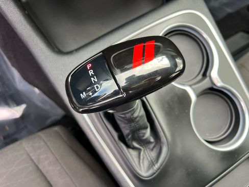 Used 2019 Dodge Durango SXT image 34