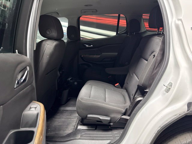 Used 2023 GMC Acadia SLE w/ Driver Convenience Package FWD image 12