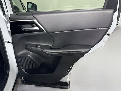 Used 2024 Mitsubishi Outlander SEL image 28