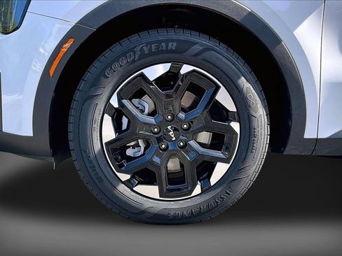 Used 2025 Kia Sorento S w/ Panoramic Sunroof Package FWD image 34