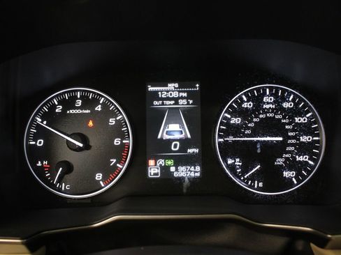 Used 2022 Subaru Outback Limited AWD/4WD image 10