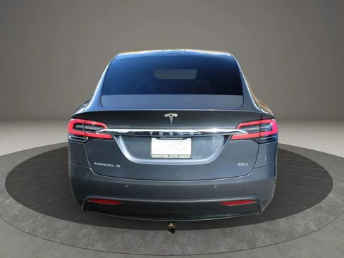 Used 2016 Tesla Model X 90D image 4