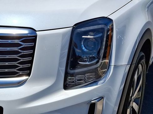 Used 2020 Kia Telluride S AWD/4WD image 9