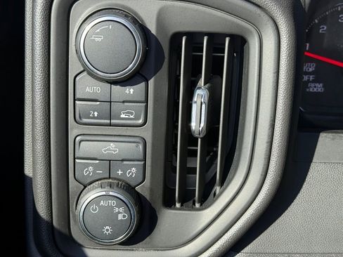 Used 2023 Chevrolet Silverado 1500 Custom image 18