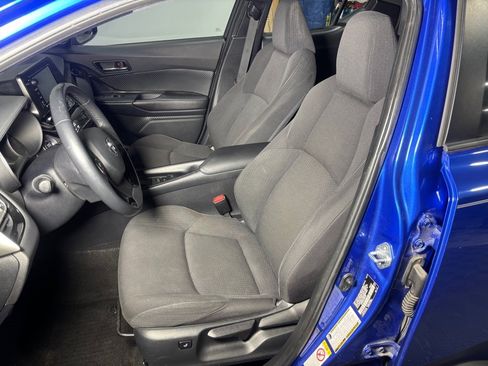 Used 2018 Toyota C-HR XLE image 23