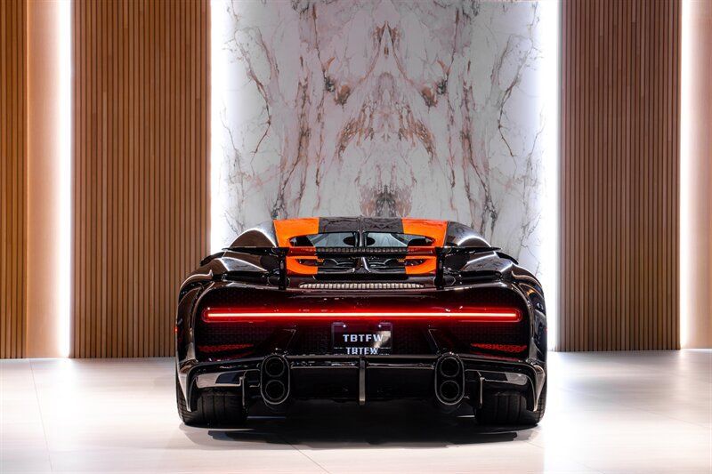 Used 2022 Bugatti Chiron Super Sport AWD/4WD image 4