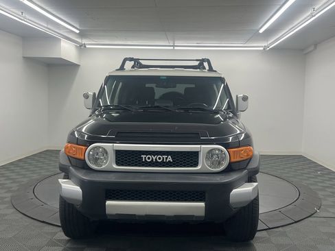 Used 2014 Toyota FJ Cruiser 4WD image 5