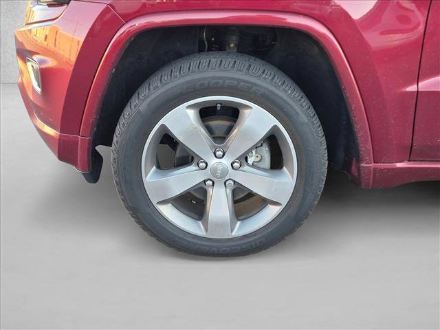 Used 2015 Jeep Grand Cherokee Overland w/ Advanced Technology Group AWD/4WD image 9