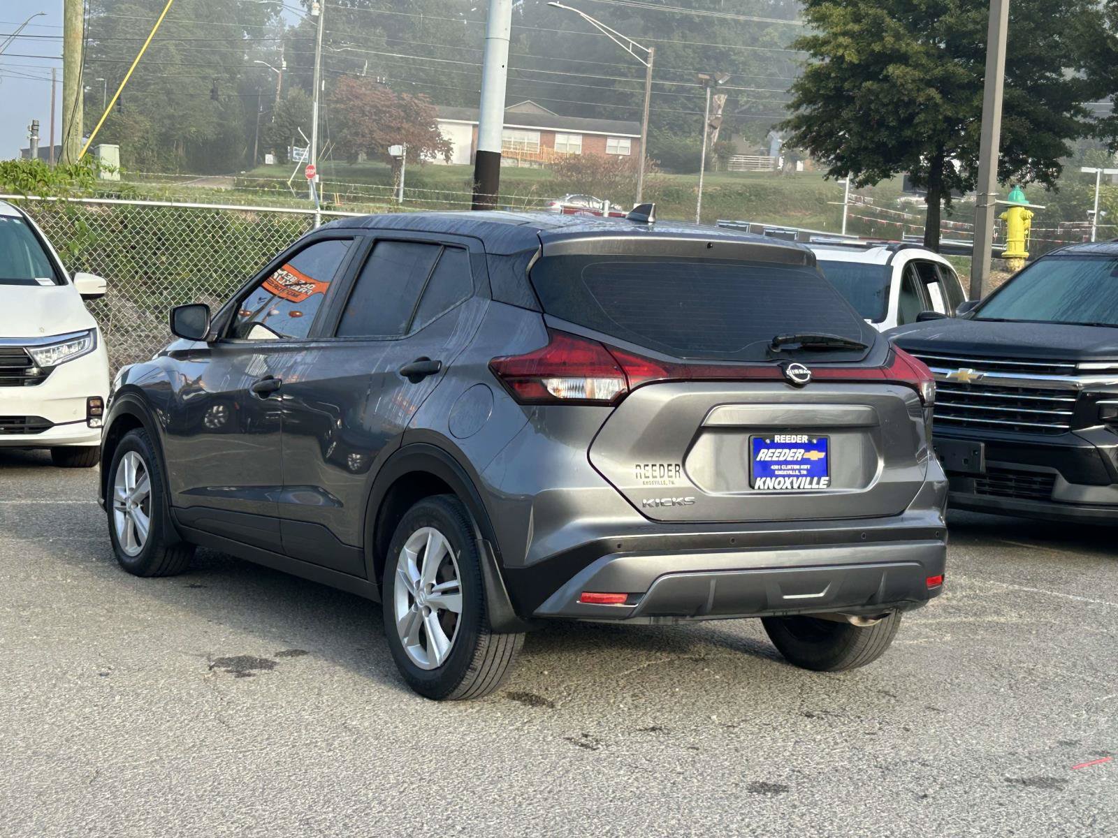 Used 2022 Nissan Kicks S FWD image 5
