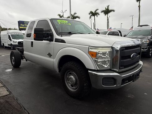 Used 2015 Ford F250 XL w/ XL Appearance Package image 8