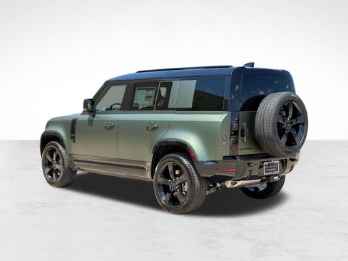 New 2026 Land Rover Defender 110 X-Dynamic SE AWD/4WD image 3