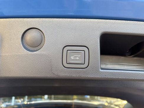 New 2026 Chevrolet Equinox ACTIV w/ Convenience Package III AWD/4WD image 39