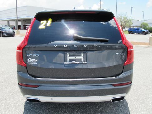 Used 2021 Volvo XC90 T6 Momentum w/ Advanced Package AWD/4WD image 6