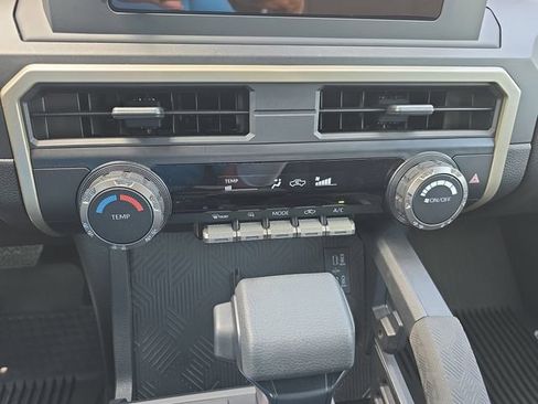 Used 2026 Toyota Tacoma SR AWD/4WD image 24