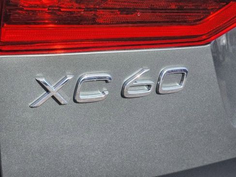 New 2026 Volvo XC60 B5 Ultra w/ Climate Package image 16