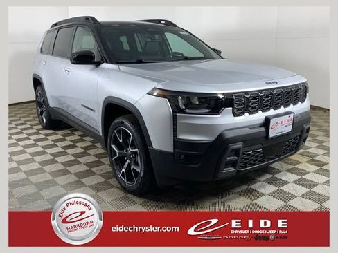 New 2026 Jeep Cherokee Overland w/ Trailer Tow Group AWD/4WD image 1