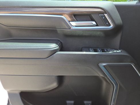 Used 2023 Chevrolet Silverado 1500 LT w/ Protection Package AWD/4WD image 68