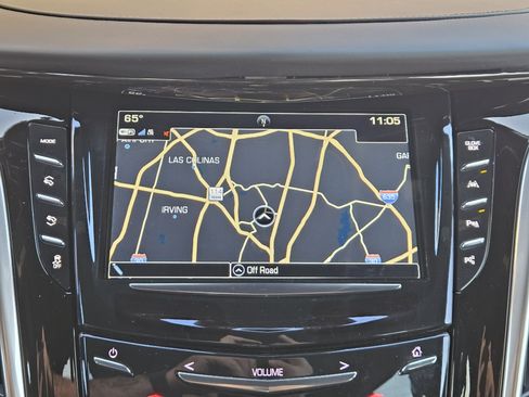 Used 2020 Cadillac Escalade Platinum w/ Escalade Sport Edition image 18