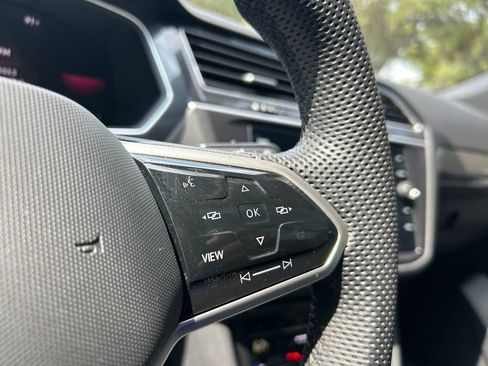 Certified 2024 Volkswagen Tiguan SE R-Line FWD image 21