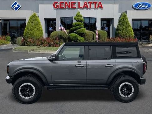 Used 2021 Ford Bronco Outer Banks w/ Sasquatch Package AWD/4WD image 13