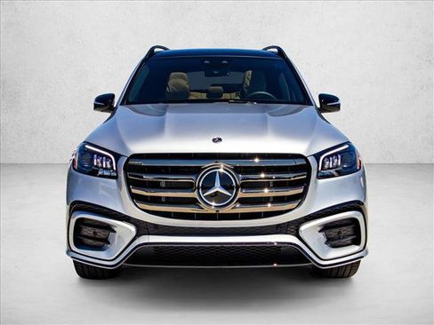 New 2026 Mercedes-Benz GLS 450 4MATIC image 2