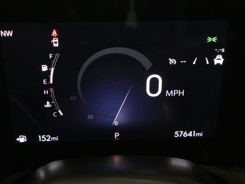 Used 2024 Buick Encore GX Sport Touring FWD image 18