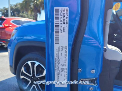 Used 2022 Jeep Compass Limited image 14