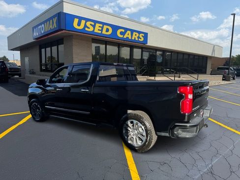 Used 2022 Chevrolet Silverado 1500 High Country w/ Technology Package image 6